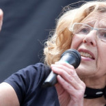 Carmena pasa al ataque contra el PP: Espero que las próximas elecciones sean legales