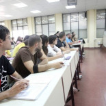 Andalucía pagará casi toda la carrera a los estudiantes que aprueben todas las asignaturas