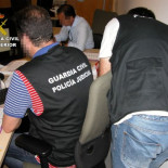 Capturados con las manos en la masa dos funcionarios de Hacienda por cancelar deudas a cambio de dinero