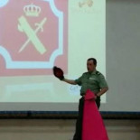 Clases de toreo en un curso de la Guardia Civil para ascender a suboficial