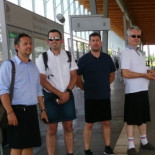 Prohiben ir con pantalones cortos a los conductores de autobús y van a trabajar con... faldillas (FR)