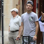 Un propietario encuentra su piso de Barcelona realquilado en Airbnb con tres literas en el comedor