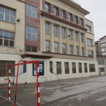 Un padre podrá escolarizar a su hija en un centro no religioso en contra de la voluntad de la madre