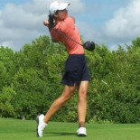 Prohíben el uso de minifaldas y escotes en el golf femenino