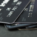 Todas las tarjetas de directivos de bancos serán negras en homenaje a Blesa