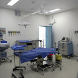 Cobrar un extra por cumplir la jornada laboral y el complejo problema del absentismo laboral