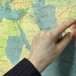 El hombre que trazó una línea y dividió a dos países que no conocía