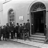 La economía ha vuelto al nivel pre-crisis pero no en empleo ni en sueldos