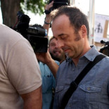 Francesco Arcuri: "Espero que empiece a considerar el bienestar de mis hijos y pare de hacerles daño"