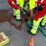 Miembros de Hogar Social interrumpen el minuto de silencio en el Ayuntamiento de Madrid