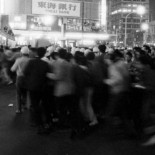 El «baile de la serpiente» contra la policía