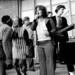 La mejor psicoterapia posible: el concierto de The Cramps en un centro psiquiátrico