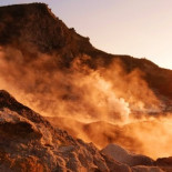 El supervolcán de los Campos Flégreos se ajusta a un patrón y el ciclo puede haberse reiniciado (ING)