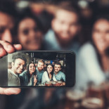 La RAE admite las palabras 'meme', 'selfi', 'escrache', 'viagra' y 'sororidad'