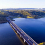 El pueblo que Franco llenó de pantanos y Fernández Vara quiere llenar de casinos