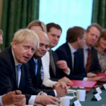 Sturgeon advierte a Johnson que acelerará sus planes para un nuevo referéndum de independencia en Escocia