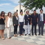 Una docena de cargos públicos para inaugurar una rotonda