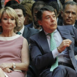 Aguirre y González crearon sus propias tarjetas black para la Comunidad de Madrid