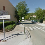 Un alcalde se opone a una deposición ilegal de escombros y muere atropellado por el camión [FR]