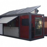 Amazon vende una mini casa prefabricada por 24.000 dólares que se expande cuando aprietas un botón: así es por dentro