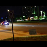 Turistas alemanes tienen un problema con los Estados Unidos: ¿Dónde están las aceras? [ale/ing] (video)