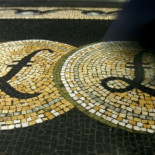 Reino Unido: Los británicos responden con temor a la caída de la libra