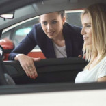 Las ventas de coche se desploman este mes un 37%: ¿qué está pasando?