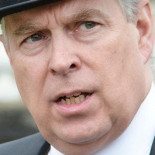 El príncipe Andrés de Inglaterra viajó en el avión de Jeffrey Epstein con la actualmente encarcelada Anna Malova