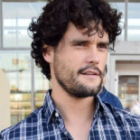 Ayuso coloca como director del Centro de Asuntos Taurinos con un sueldo de 75.000 euros al torero candidato de Casado