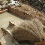 El Ejército evacúa a más de 3.000 personas tras abrir las compuertas del pantano de Santomera