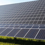 El despacho que fichó a Sáenz de Santamaría logra una condena millonaria contra España por las renovables