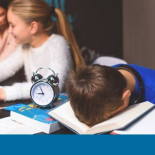 Los horarios de los institutos hacen que los adolescentes vivan en un ‘jet lag’ permanente