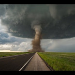 Surgimiento y muerte de un tornado [ENG]