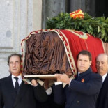 El Gobierno se prepara para ilegalizar la Fundación Franco y multar por apología de la dictadura