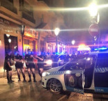 Tres jóvenes detenidos al emprenderla a golpes con policías locales en la calle Concepción por pedirles el uso de mascar