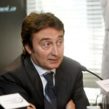 Muere Adrián Campos, expiloto y el hombre que llevó a Fernando Alonso a la Fórmula 1