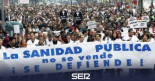 La Marea Blanca: el "escándalo de las vacunas" ha sido el detonante del malestar por la gestión de la pandemia