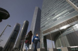 Vivir para trabajar: el bucle agotador de consultoras, grandes despachos y bancos de inversión