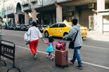 El dinero no te hace feliz, es el tiempo. Lo que pasa que para conseguirlo necesitas... Dinero