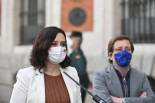 Ayuso rechaza centros municipales para vacunar a la población mientras recurre a los de la sanidad privada