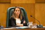 María Navarro no puede vivir sin el móvil más caro y cuqui, mientras se lo paguen las zaragozanas