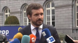 Balbuceo de Casado cuando le preguntan si Aznar engañó a los españoles cuando indultó 15 condenados por terrorismo