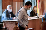 El fiscal rebaja los cargos a un cura por abusar de seis menores porque uno cerró los ojos cuando le tocó y “no pudo verle”