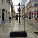 Málaga: Destrozan 12 fotografías de la exposición de calle Larios sobre el Pacífico