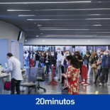 Madrileños denuncian errores en la notificación de la segunda dosis de la vacuna: "Nadie sabe decirme nada"