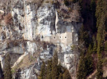 Kropfenstein, el castillo construido en la pared de un acantilado