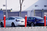 Consiguen abrir y arrancar un Tesla Model 3 a través del móvil del dueño