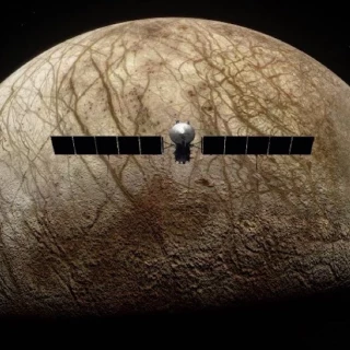 Si existe vida en Europa, la luna de Júpiter, los científicos pronto podrán detectarla (eng)