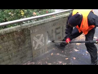 Grafiti inverso, la expresión mediante la limpieza