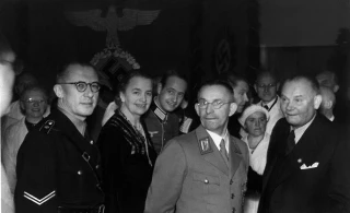 Cómo los grandes magnates financiaron el nazismo